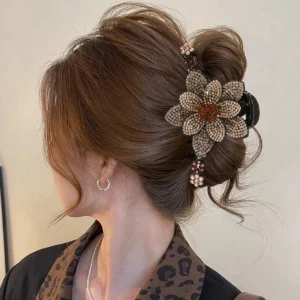 Presilha de Cabelo Flor com Strass